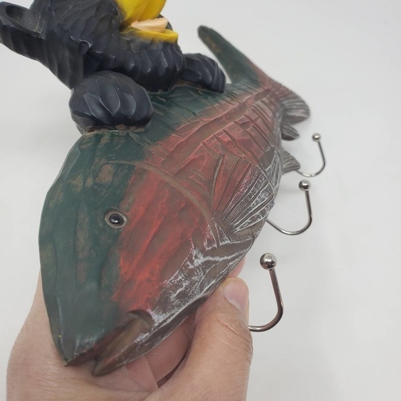 4. Bear and Fish County Cabin Indoor Wall Mount Key Home Resin Hook - Picture 3 of 5